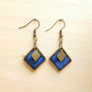 Boucles d'oreilles Julia, en forme de losange émaillées en bleu