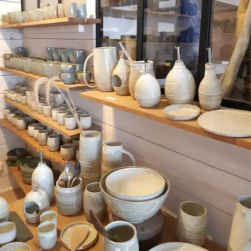 Contacter l'atelier Léa.M et venez visiter sa boutique