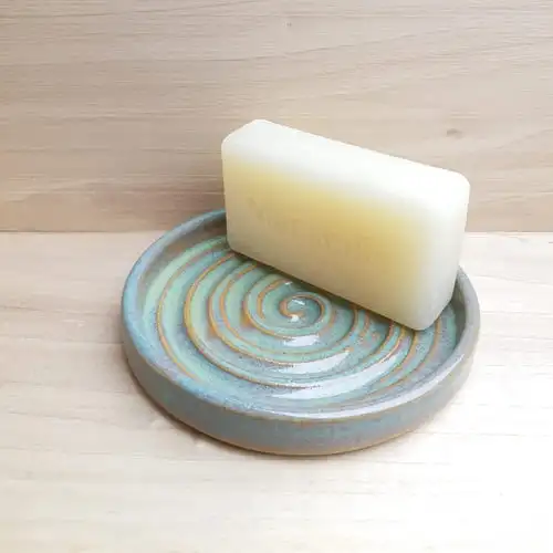 Porte savon en grès émaillé vert